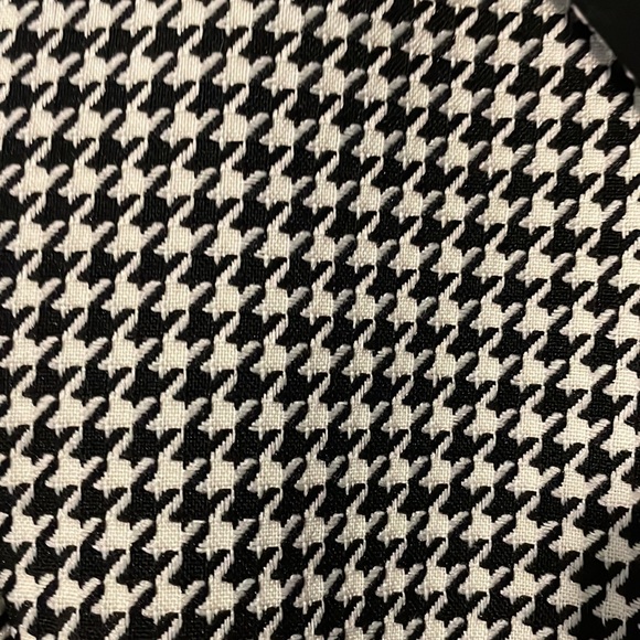Houndstooth Blazer by Dannie & Nicole size 12 - Picture 5 of 9